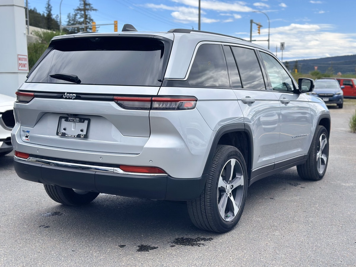 Photo 2023 Jeep Grand Cherokee 4xe BASE #5