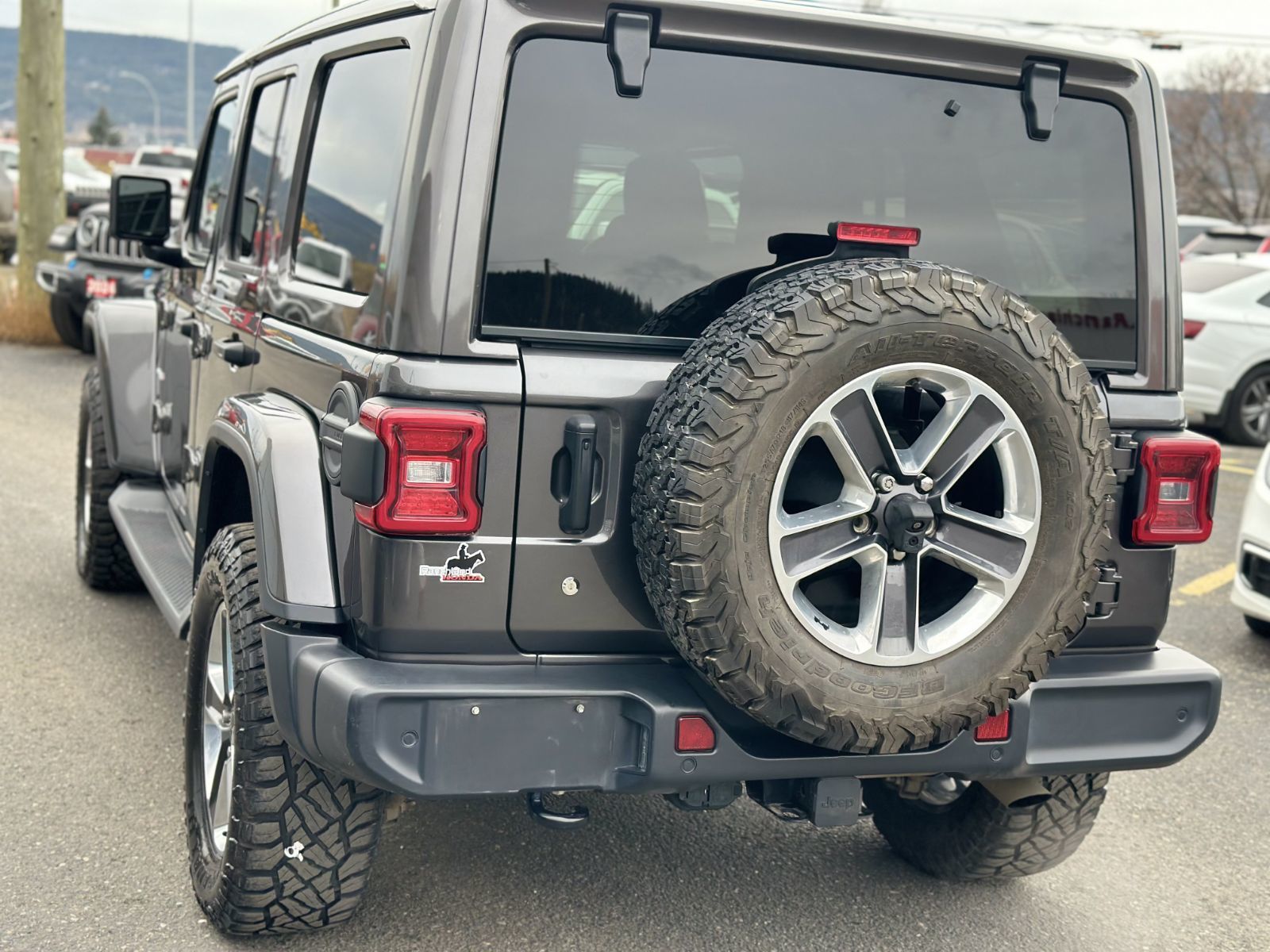 Photo 2019 Jeep Wrangler Unlimited Sahara #7