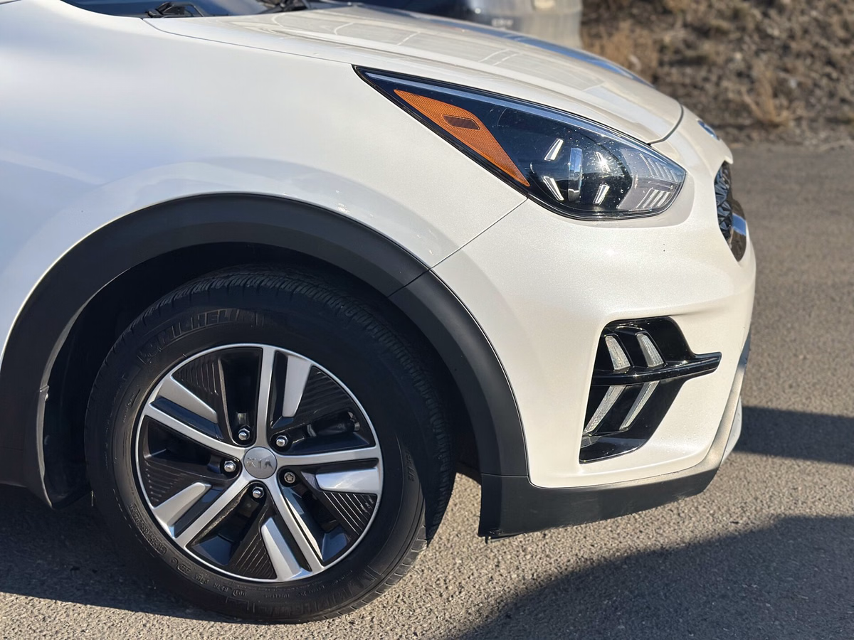 Photo 2020 Kia Niro EX #3
