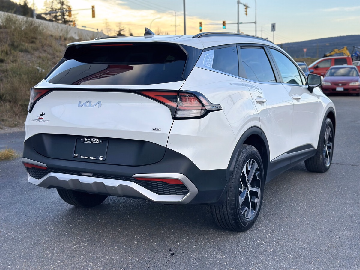 Photo 2023 Kia Sportage EX #5