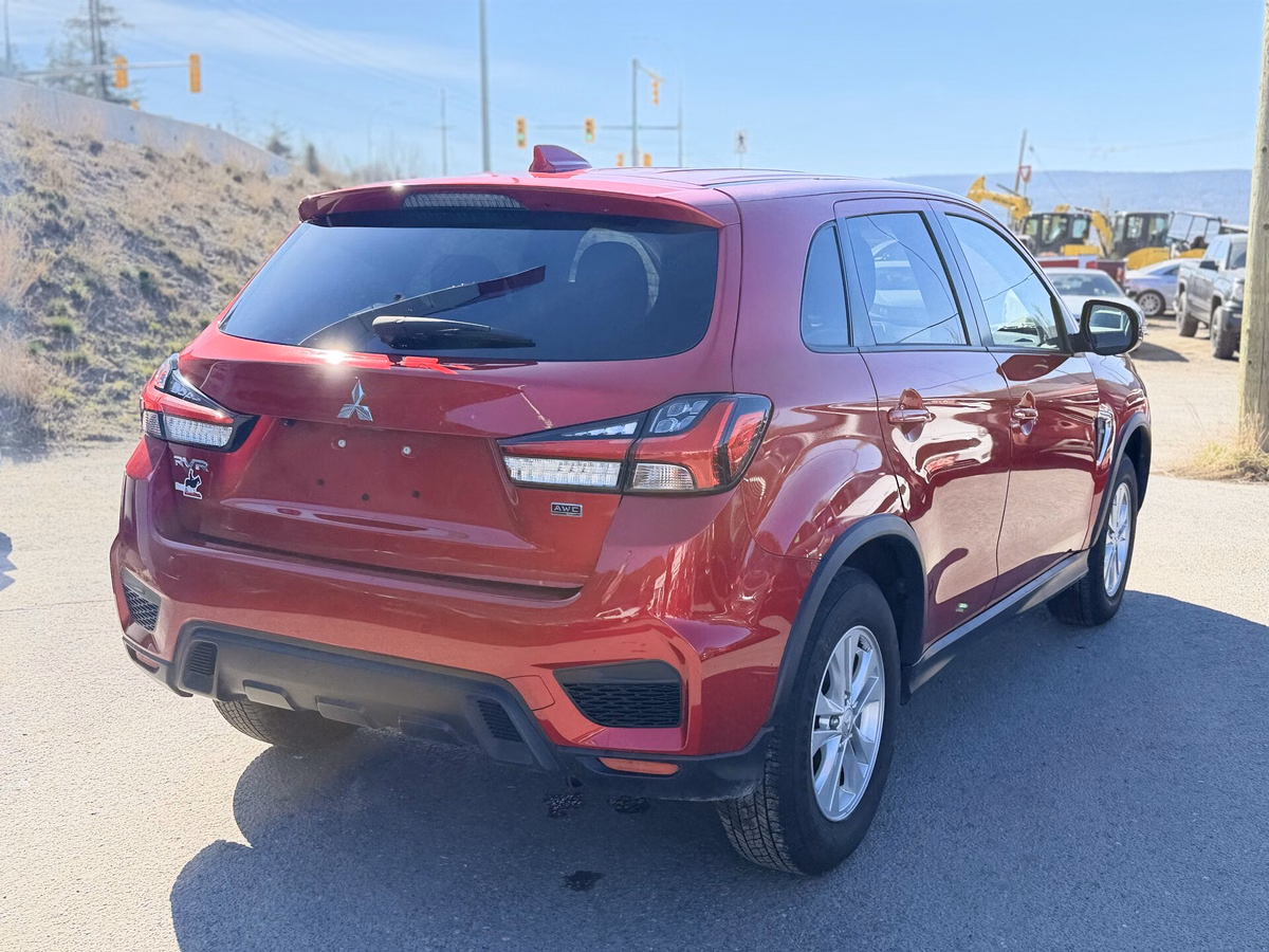 Photo 2022 Mitsubishi RVR SE #5