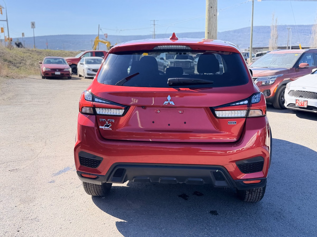 Photo 2022 Mitsubishi RVR SE #6