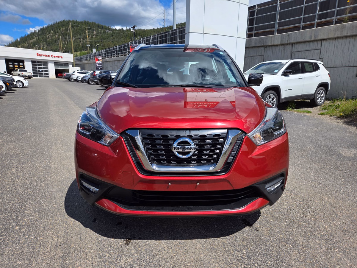 Photo 2018 Nissan Kicks SR #2