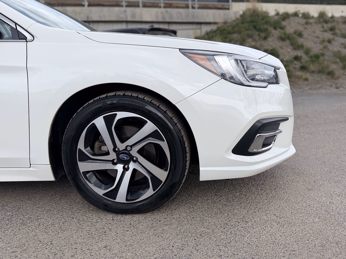 Photo 2019 Subaru Legacy Limited #5