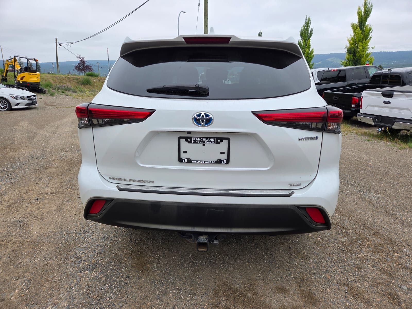 Photo 2023 Toyota Highlander Hybrid XLE #5