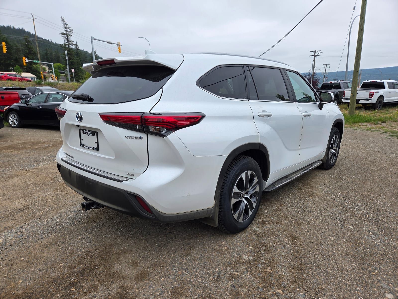 Photo 2023 Toyota Highlander Hybrid XLE #4