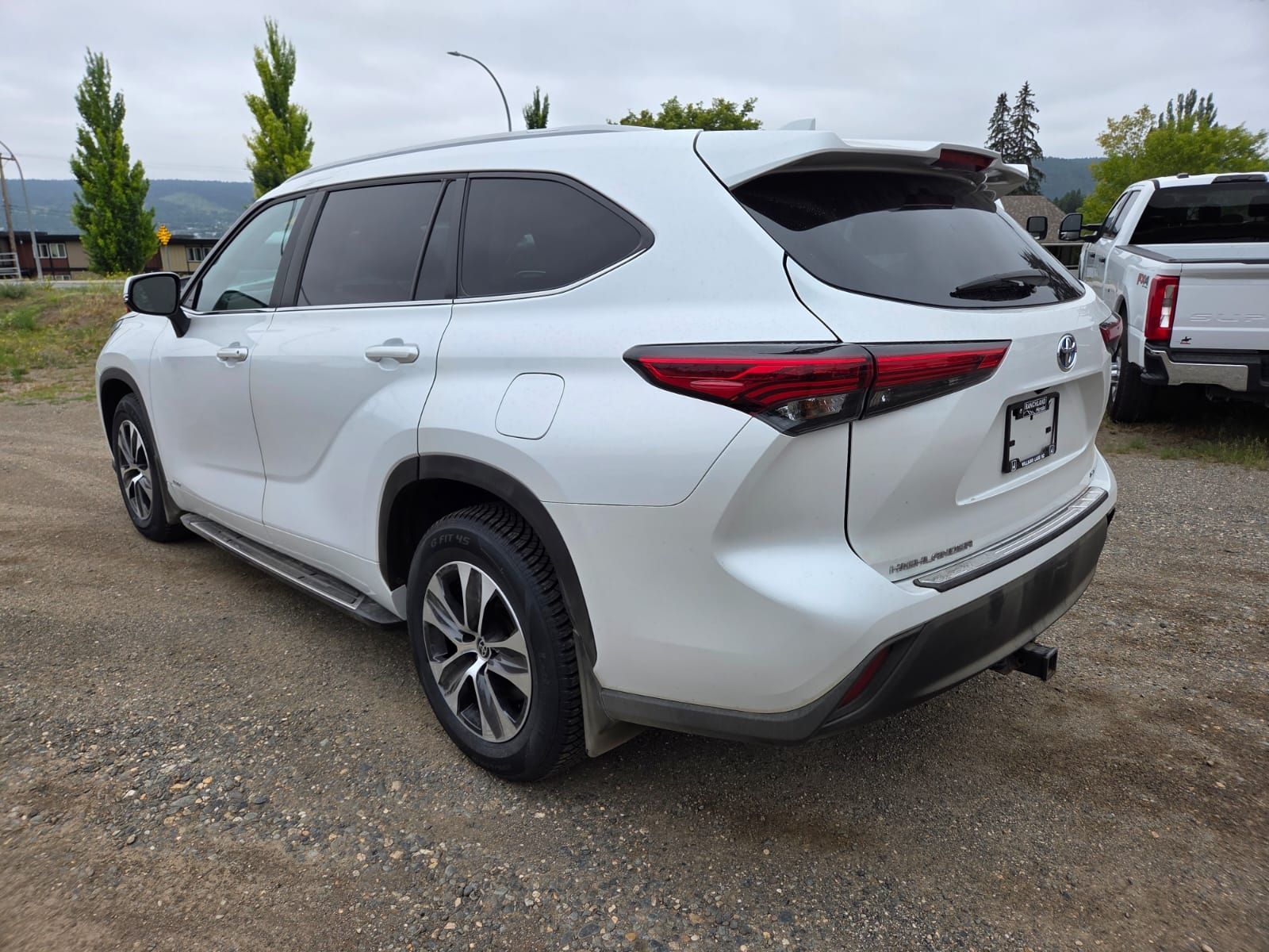 Photo 2023 Toyota Highlander Hybrid XLE #7