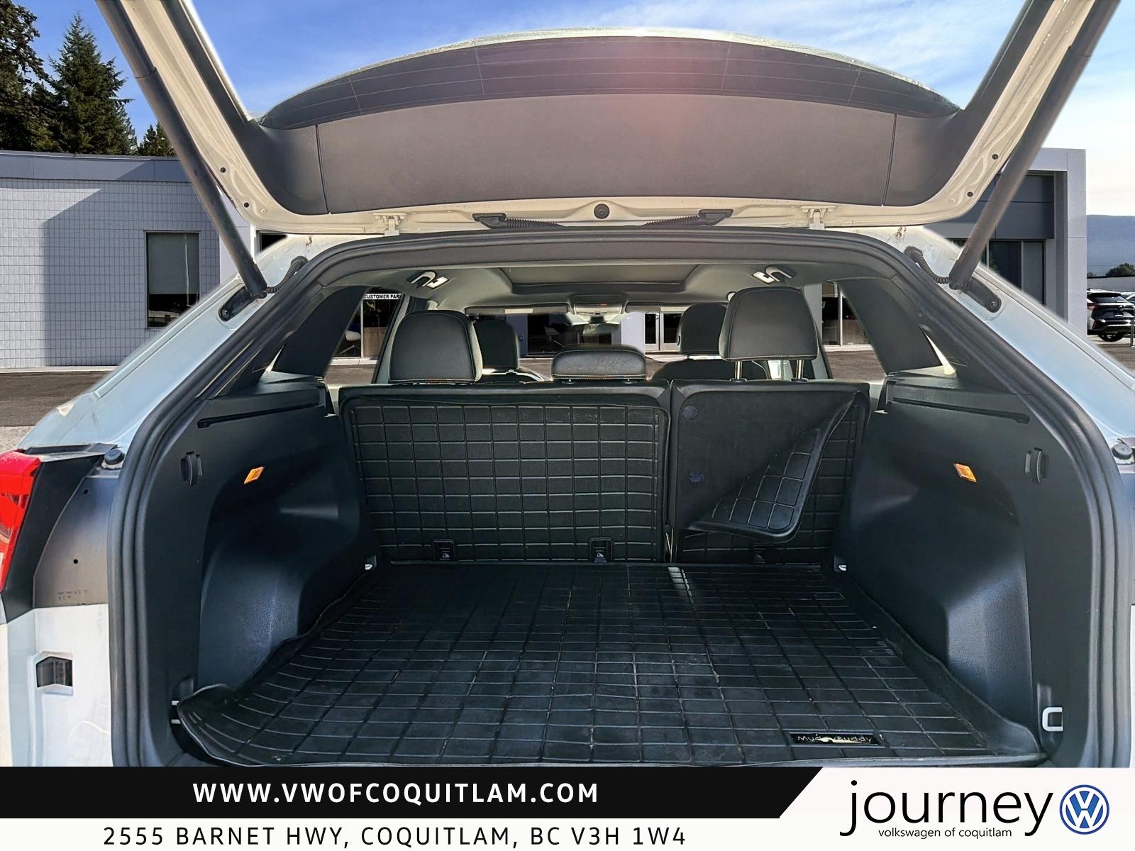 Photo 2023 Volkswagen Atlas Cross Sport Execline 3.6L 8sp at w/Tip 4MOTION #6