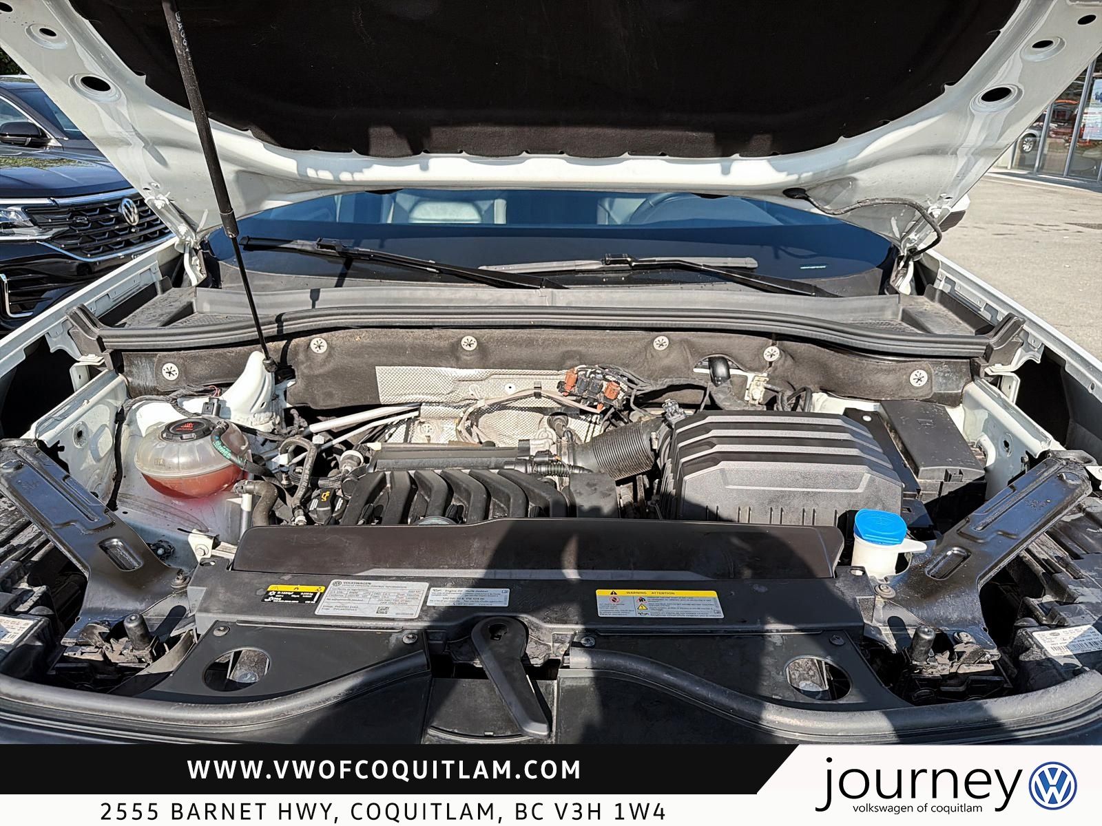 Photo 2023 Volkswagen Atlas Cross Sport Execline 3.6L 8sp at w/Tip 4MOTION #8