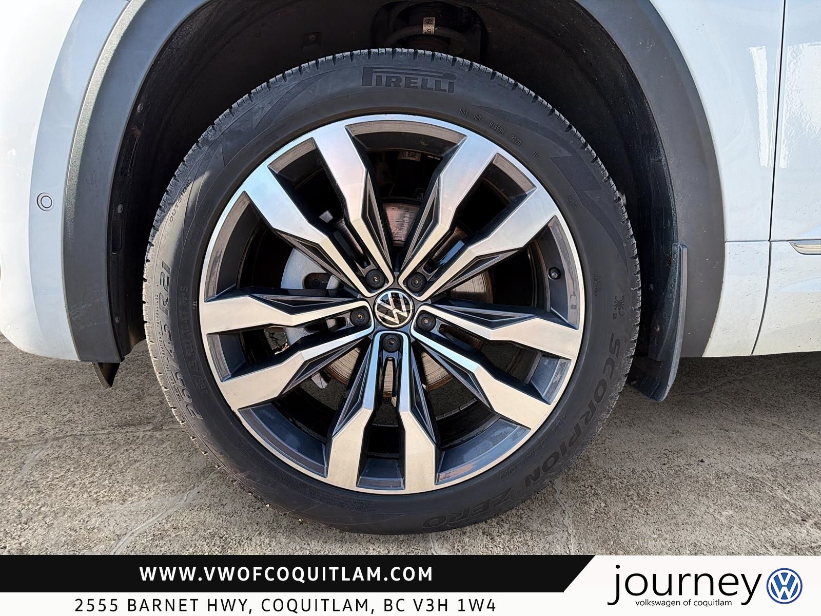 Photo 2023 Volkswagen Atlas Cross Sport Execline 3.6L 8sp at w/Tip 4MOTION #7