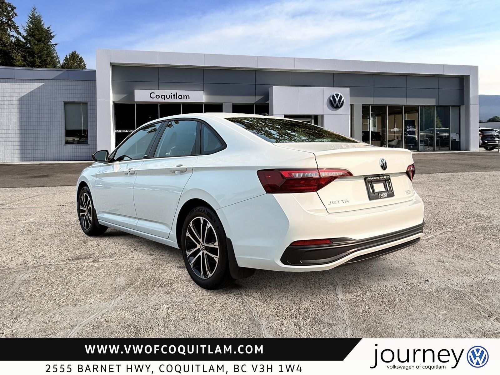 Photo 2023 Volkswagen Jetta Comfortline 1.5 T 8Sp at w/Tip #4