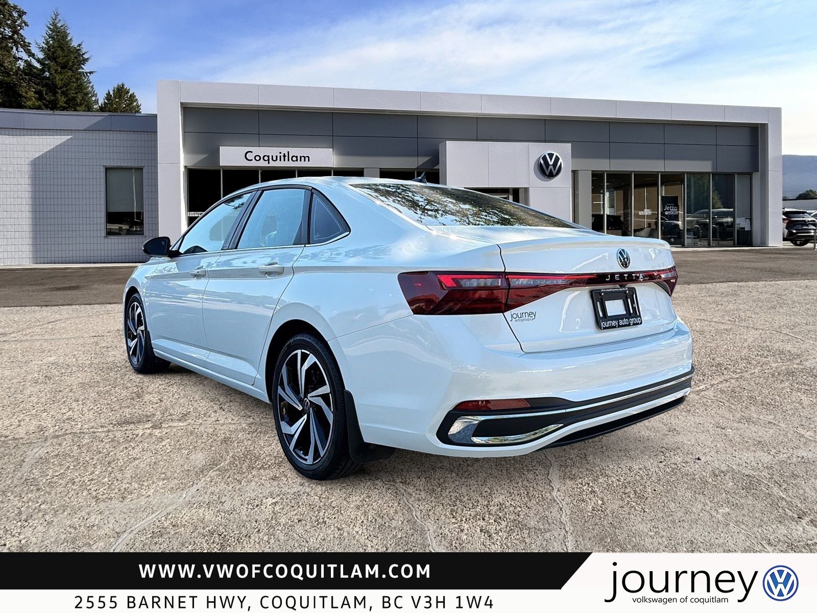Photo 2025 Volkswagen Jetta Highline Auto #4