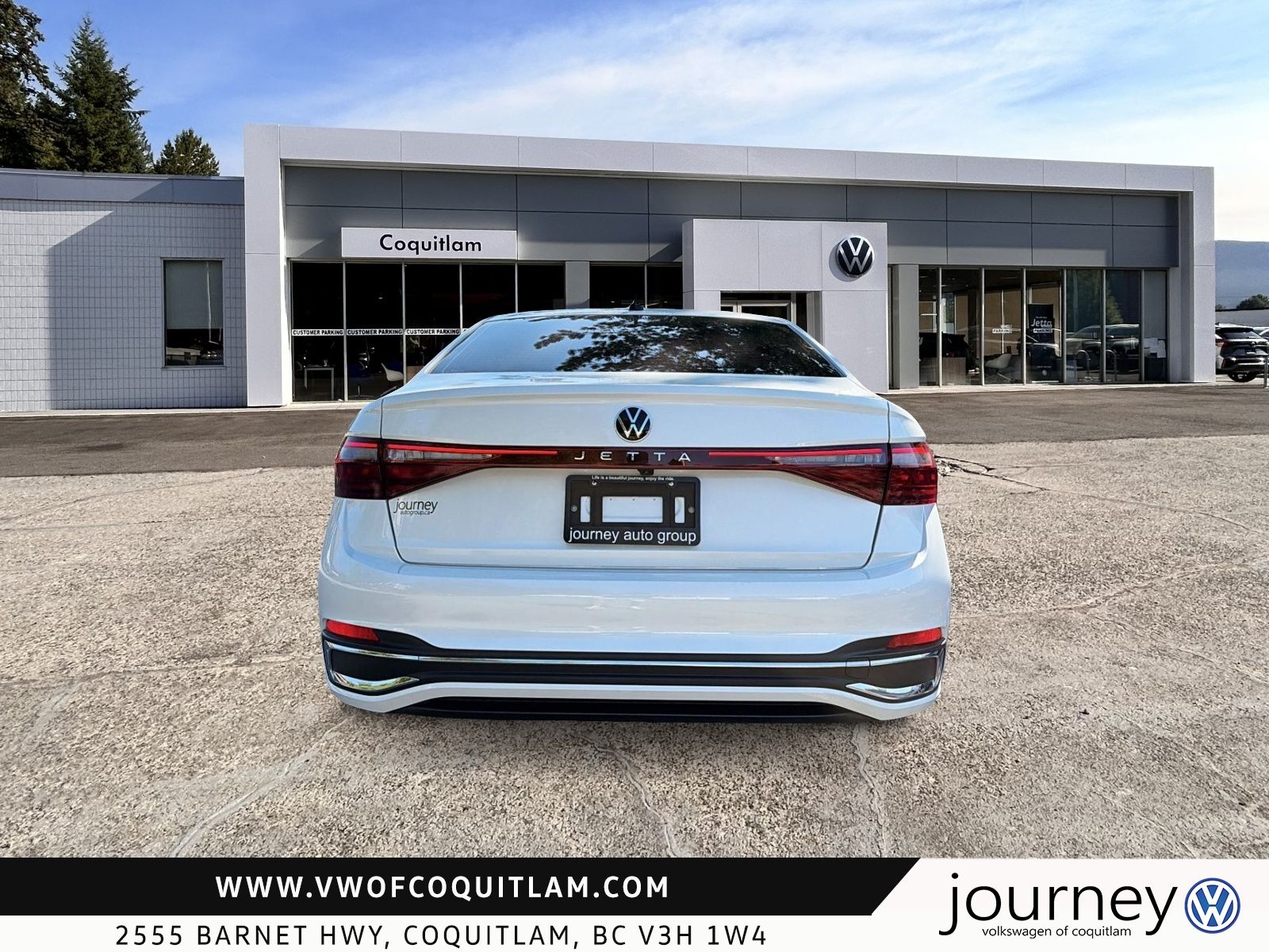 Photo 2025 Volkswagen Jetta Highline Auto #3