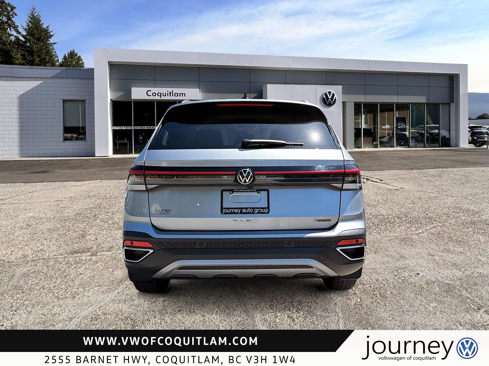 Photo 2025 Volkswagen Taos Comfortline 4MOTION #3