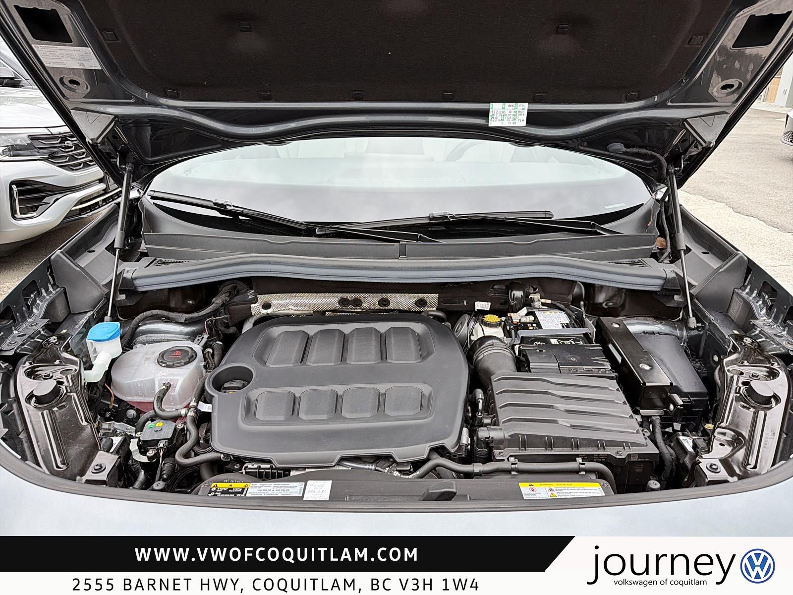 Photo 2025 Volkswagen Tiguan Comfortline R-Line Black Edition 4MOTION #8