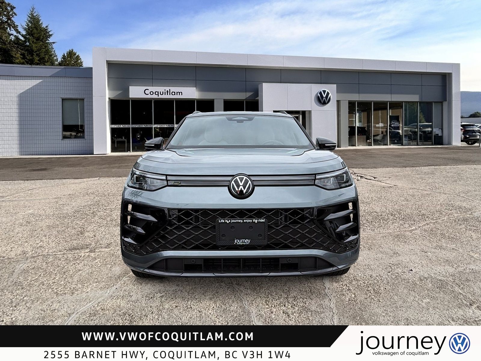 Photo 2025 Volkswagen Tiguan Comfortline R-Line Black Edition 4MOTION #2