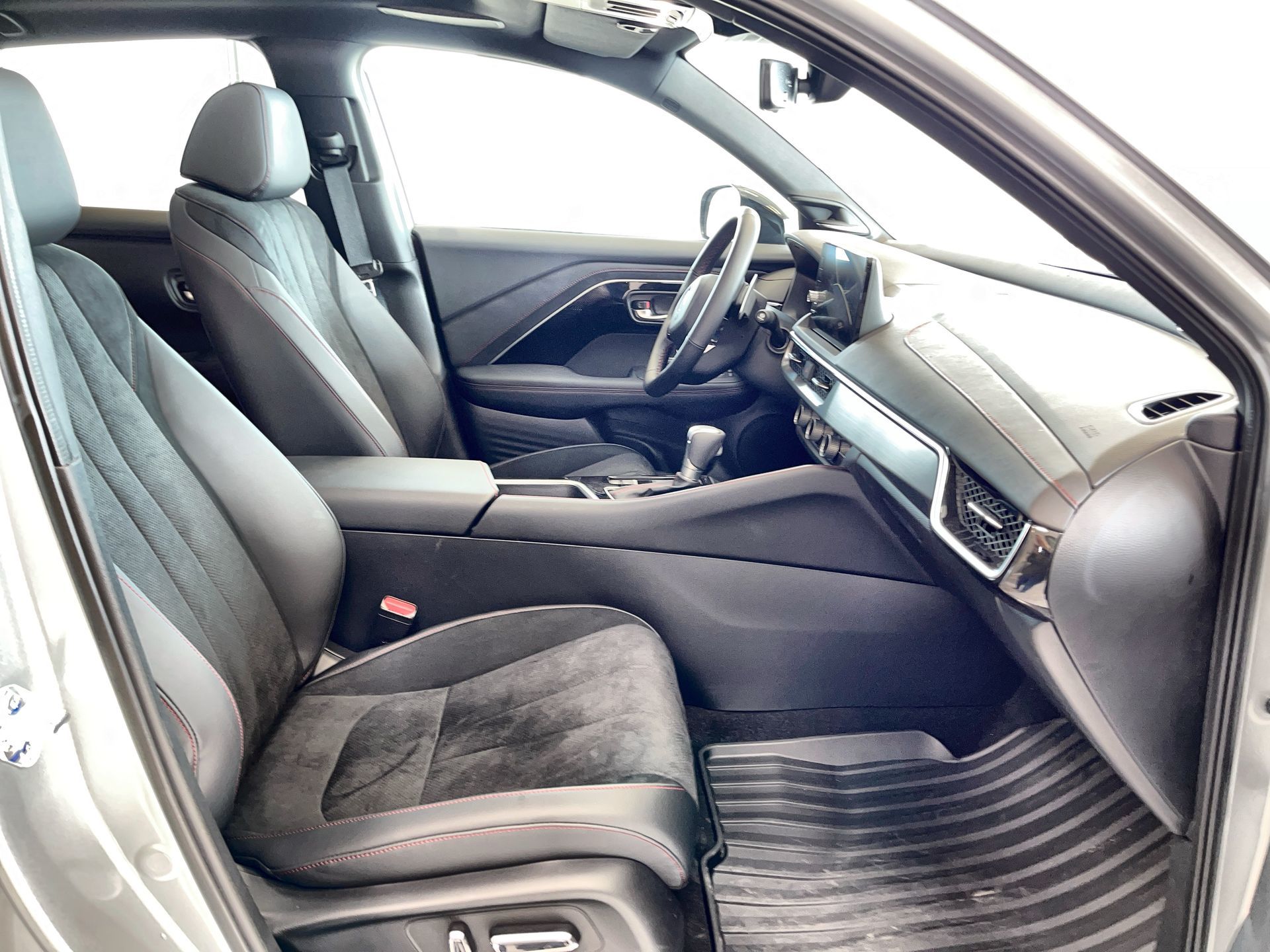 2025 Acura ADX