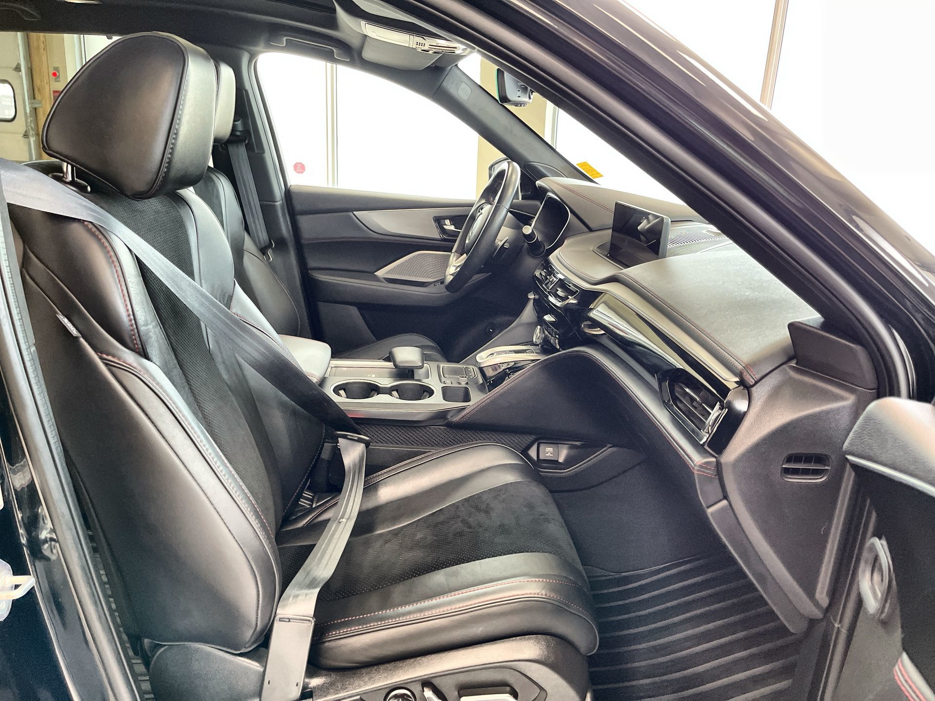 2022 Acura MDX