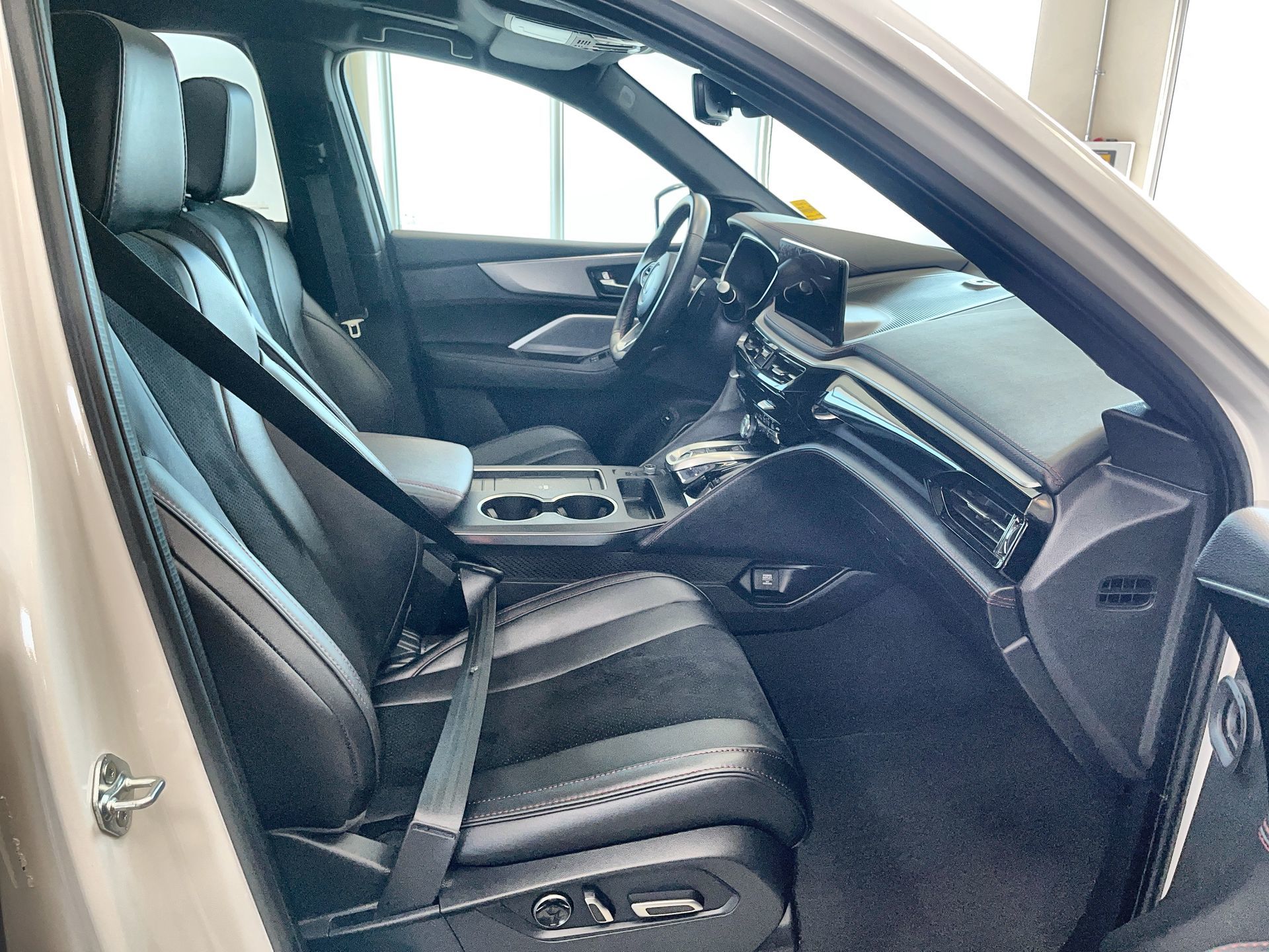 2025 Acura MDX in Regina, Saskatchewan