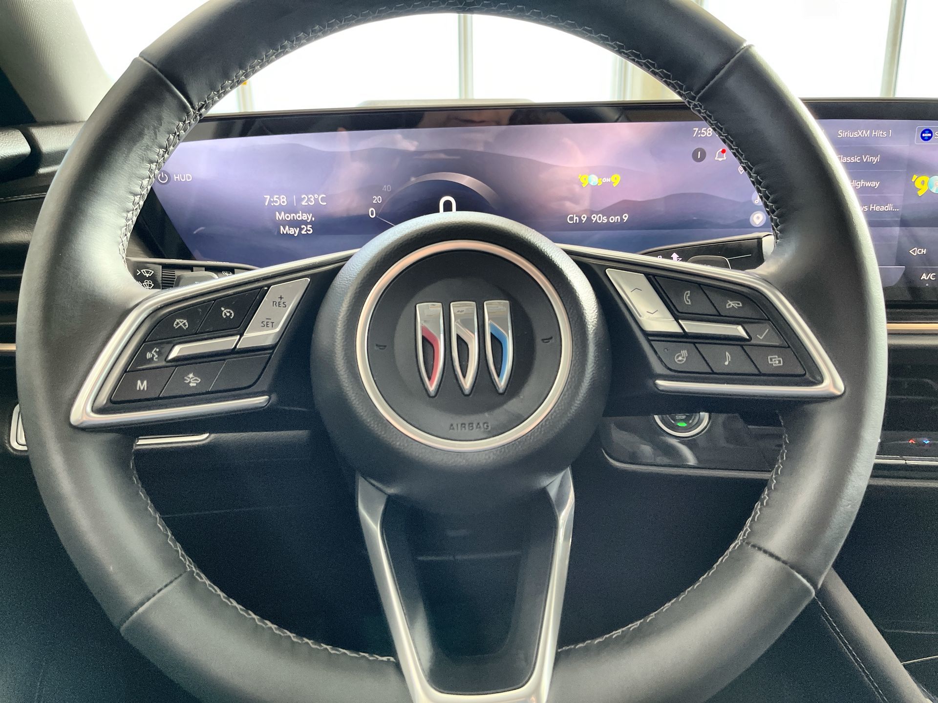 2025 Buick Envision