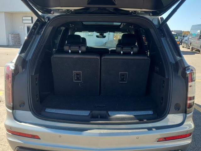 2024 Cadillac XT6