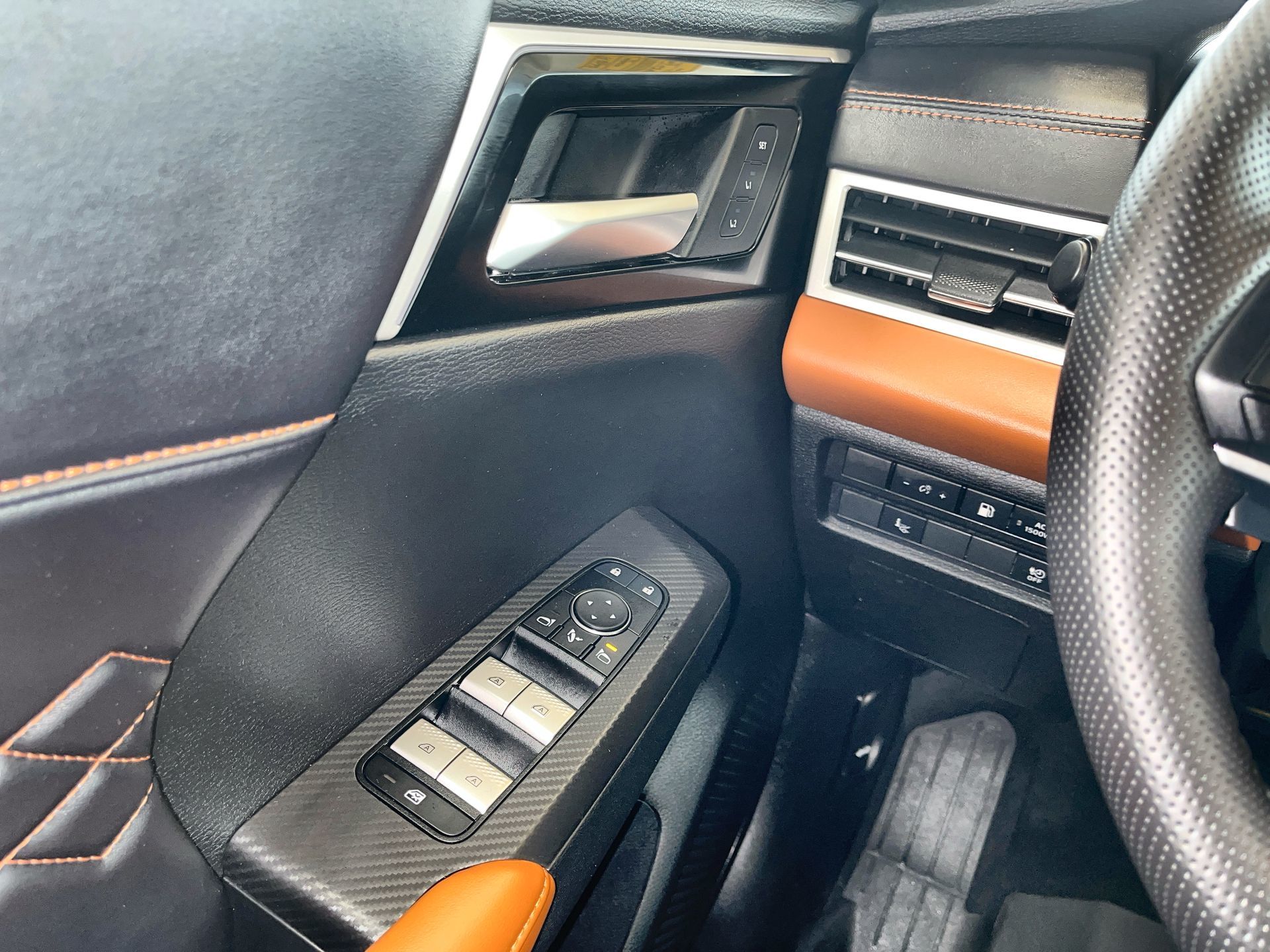 2025 Mitsubishi Outlander Plug-In Hybrid