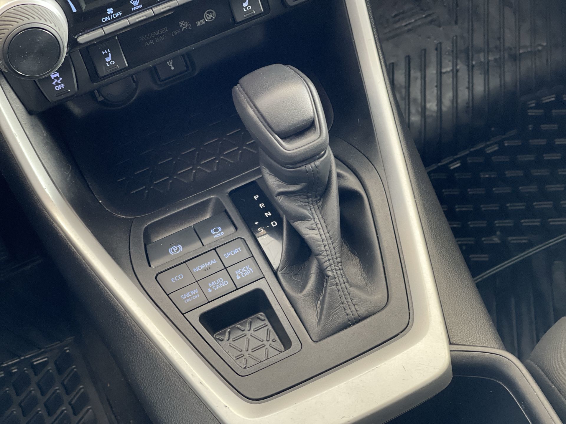 Toyota RAV4  2022 à Regina, Saskatchewan