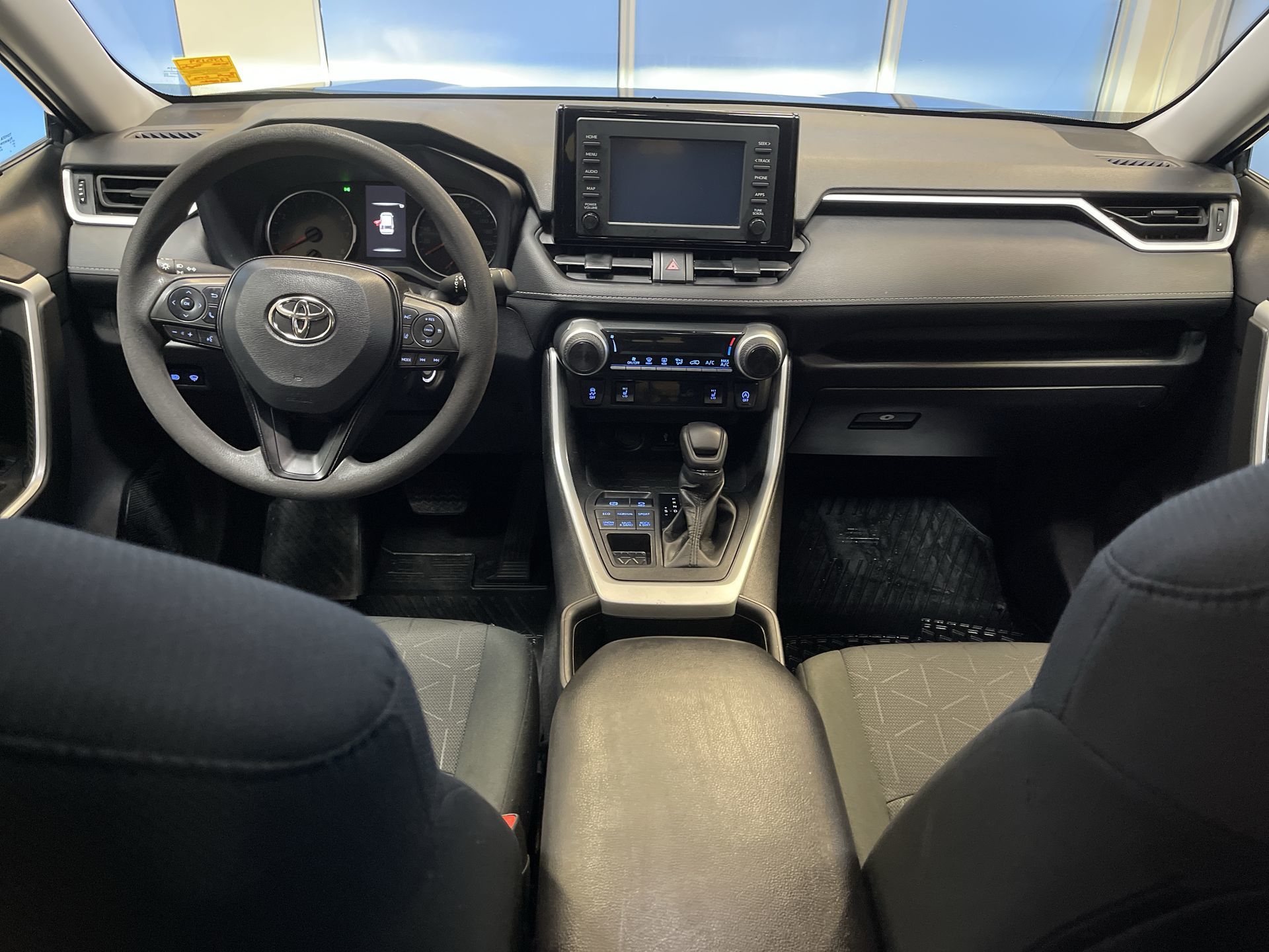 Toyota RAV4  2022 à Regina, Saskatchewan