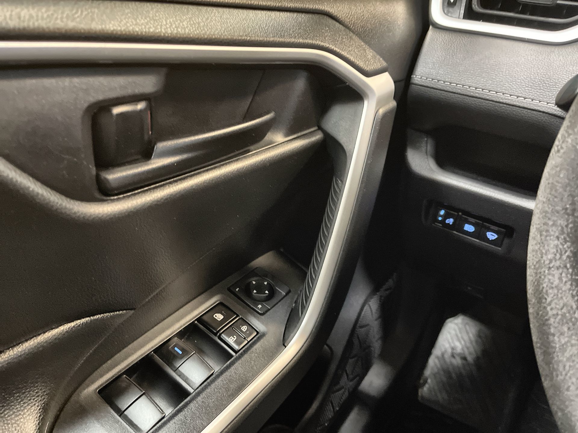 Toyota RAV4  2022 à Regina, Saskatchewan