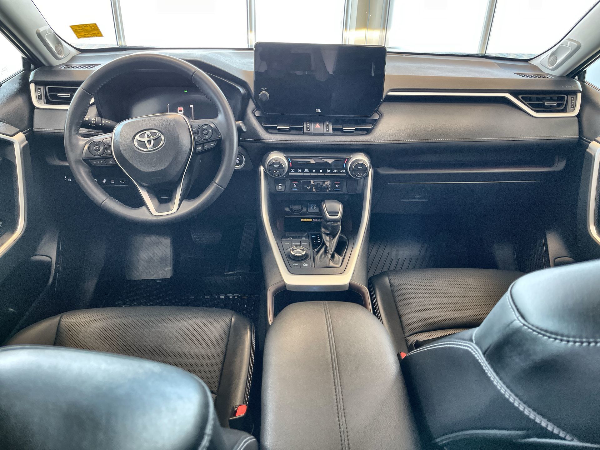 Toyota RAV4  2023 à Regina, Saskatchewan