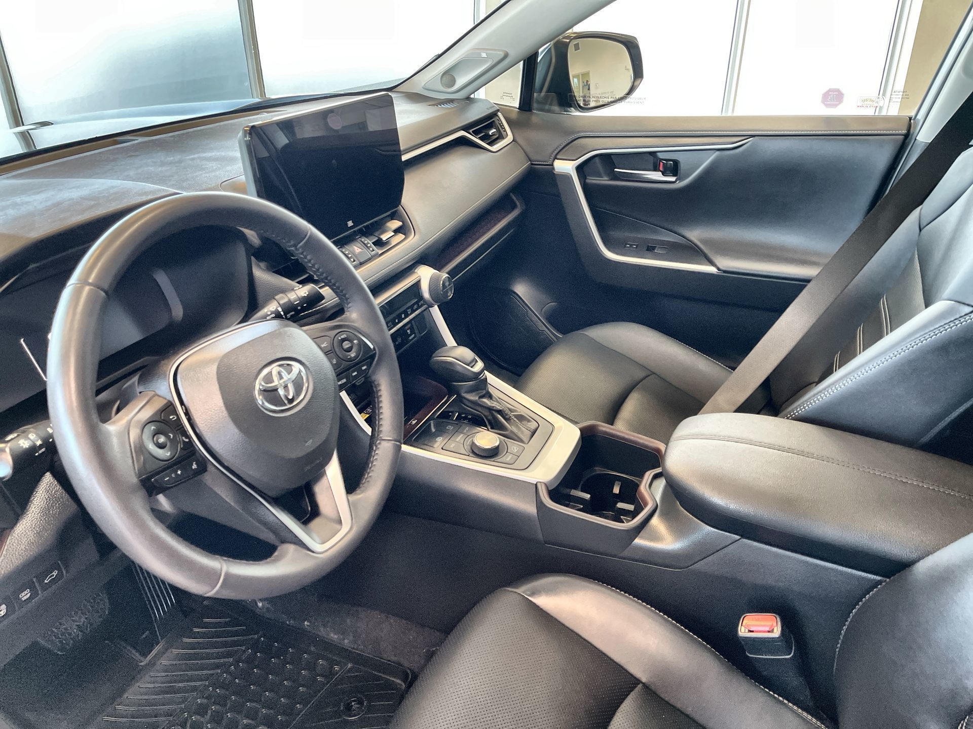 Toyota RAV4  2023 à Regina, Saskatchewan