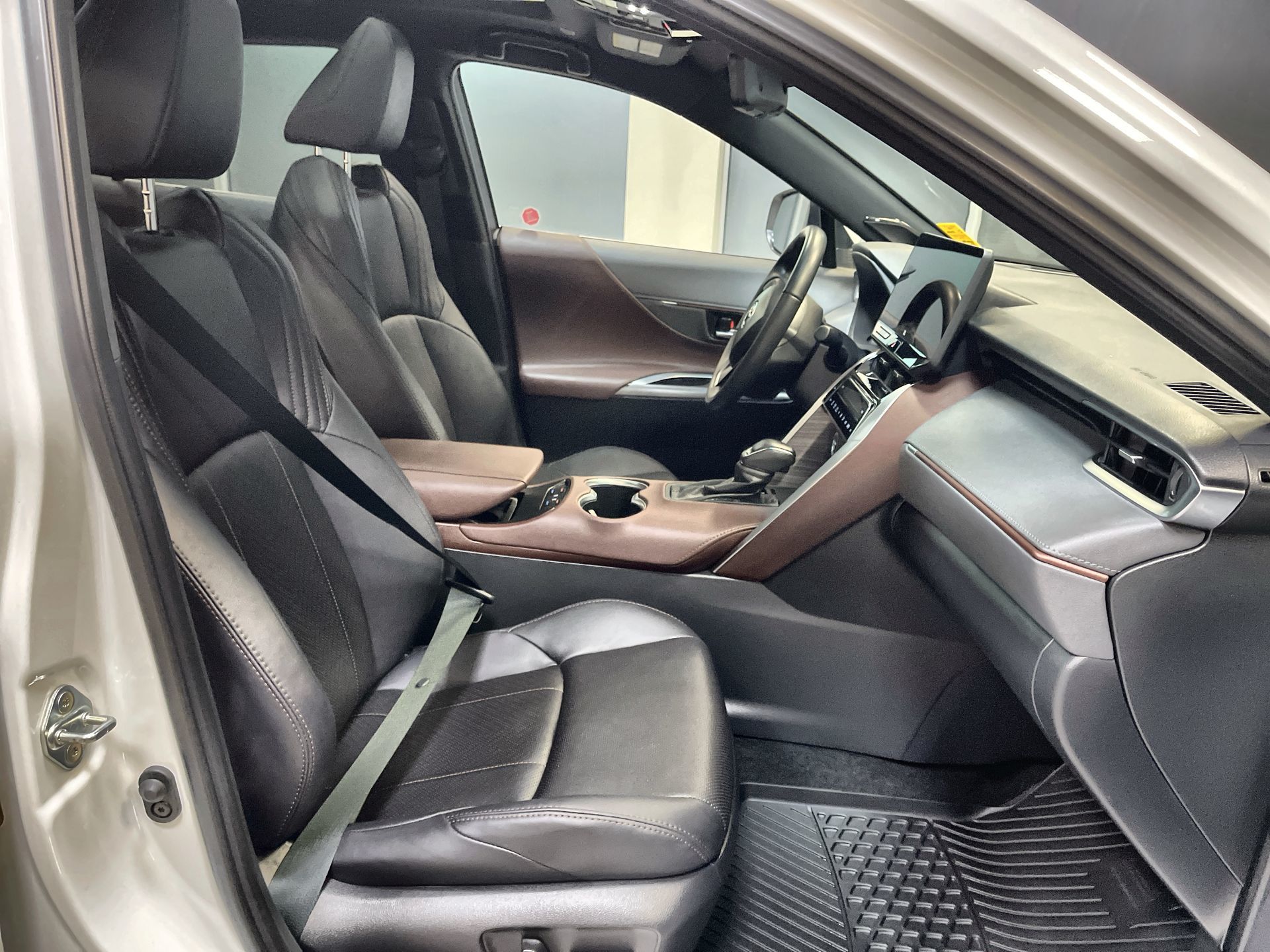 Toyota Venza Hybrid  2024 à Regina, Saskatchewan