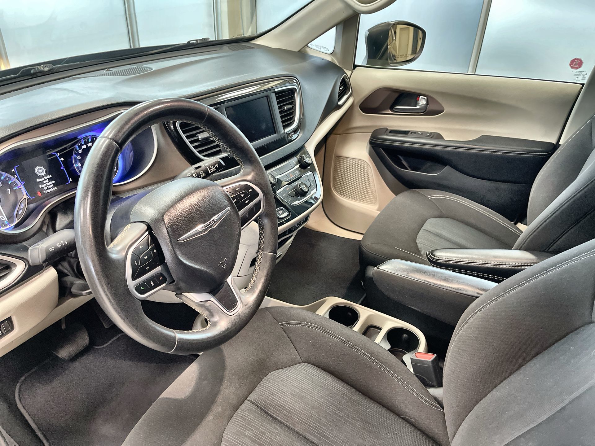 2022 Chrysler Grand Caravan in Regina, Saskatchewan