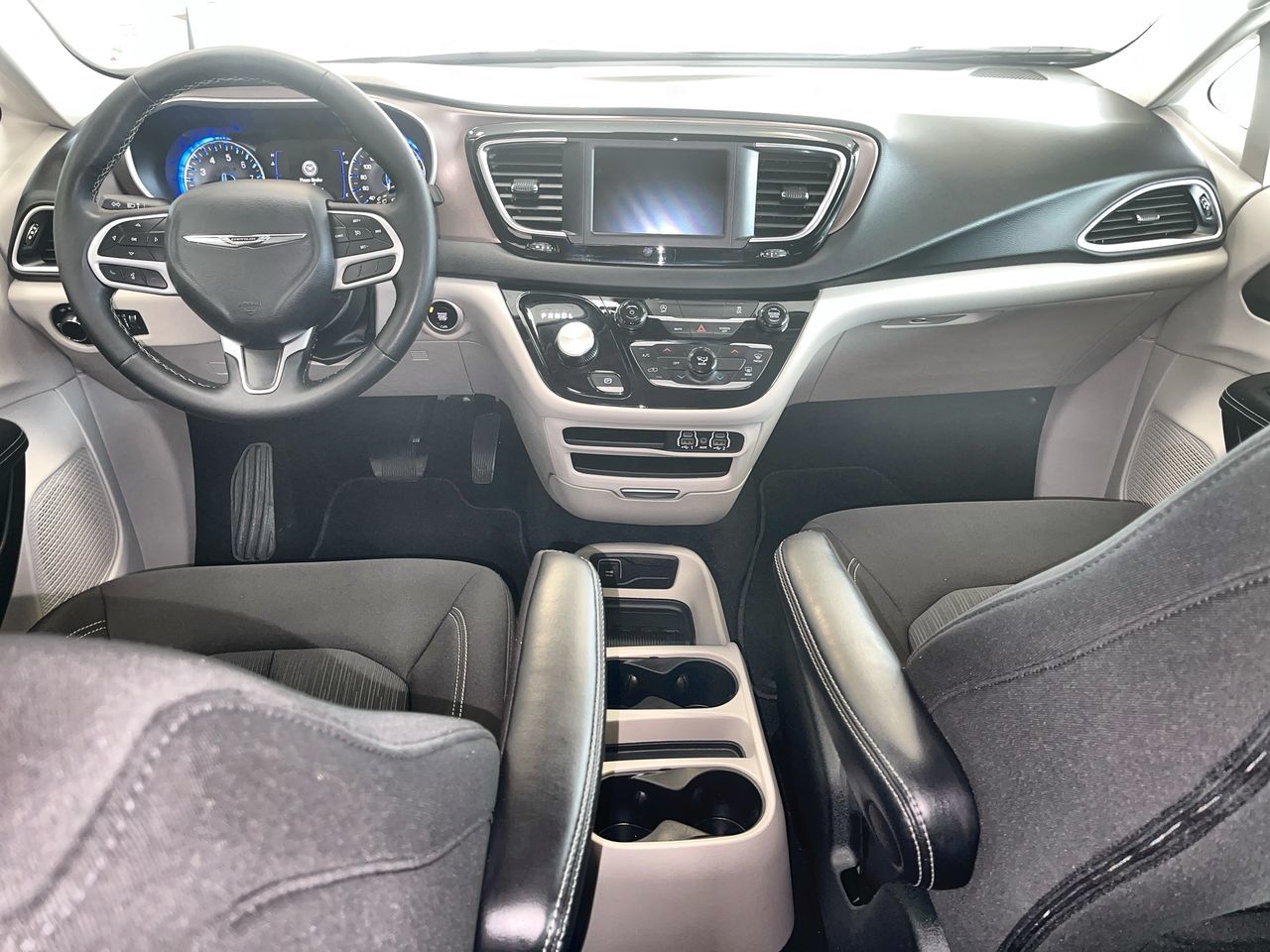 2024 Chrysler Grand Caravan