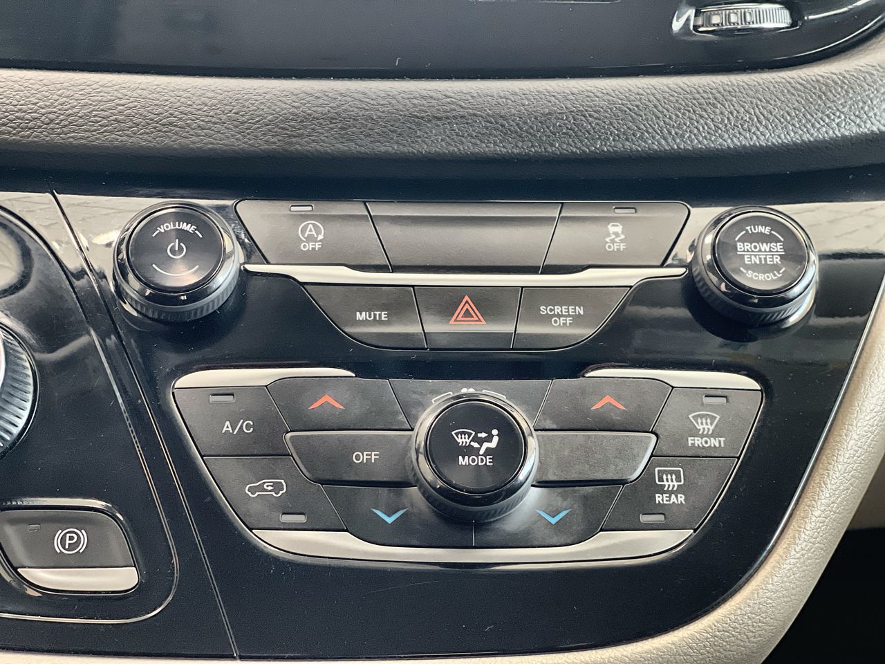 2024 Chrysler Grand Caravan