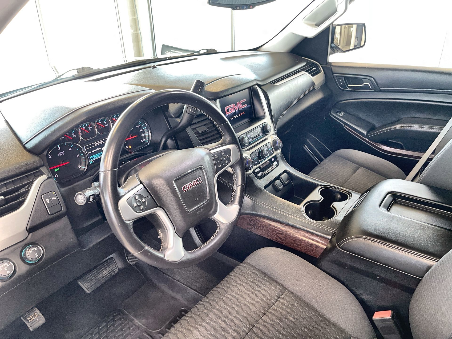 GMC Yukon  2018 à Regina, Saskatchewan