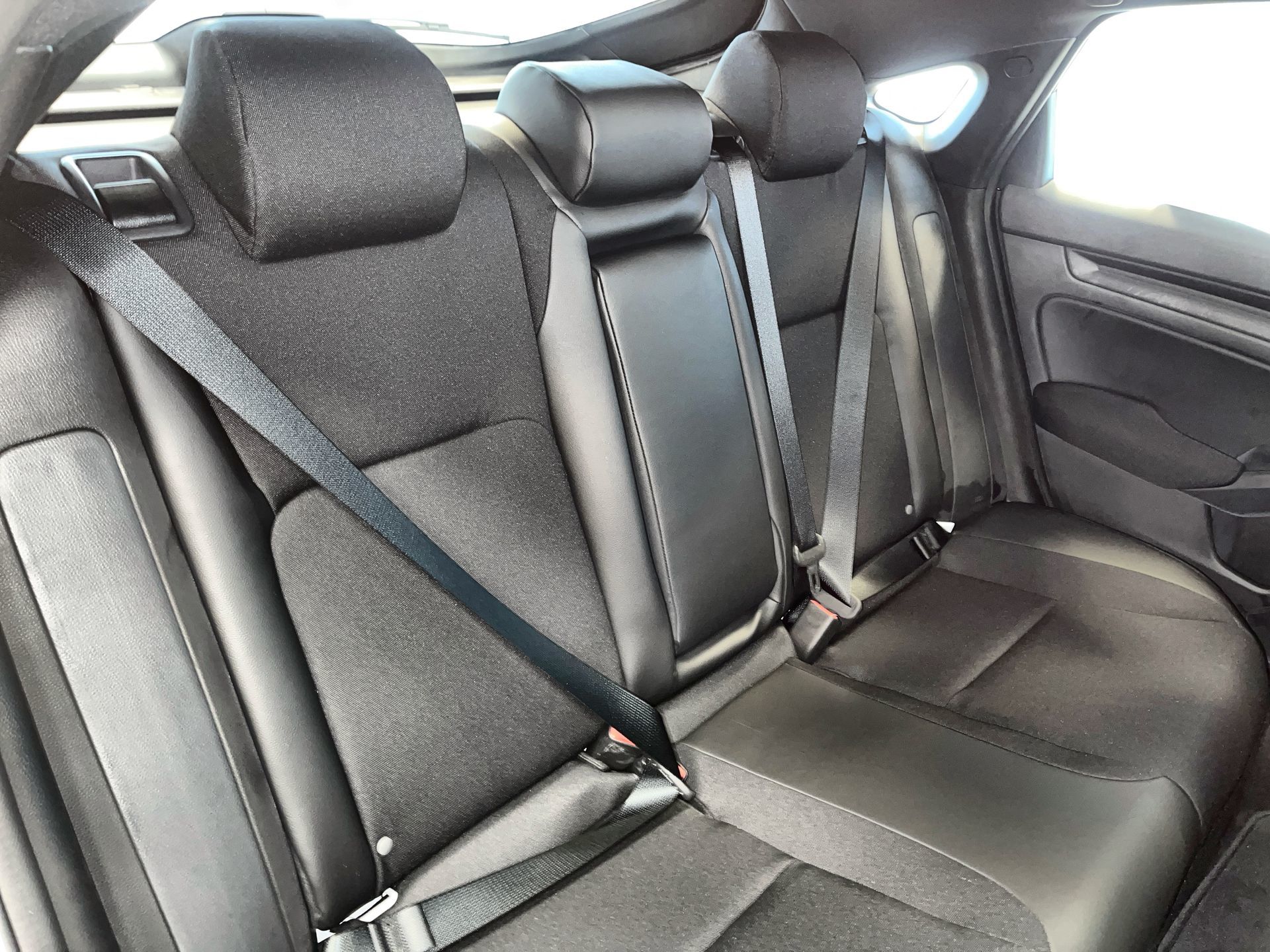 2025 Honda CIVIC HYBRID Hatchback in Regina, Saskatchewan