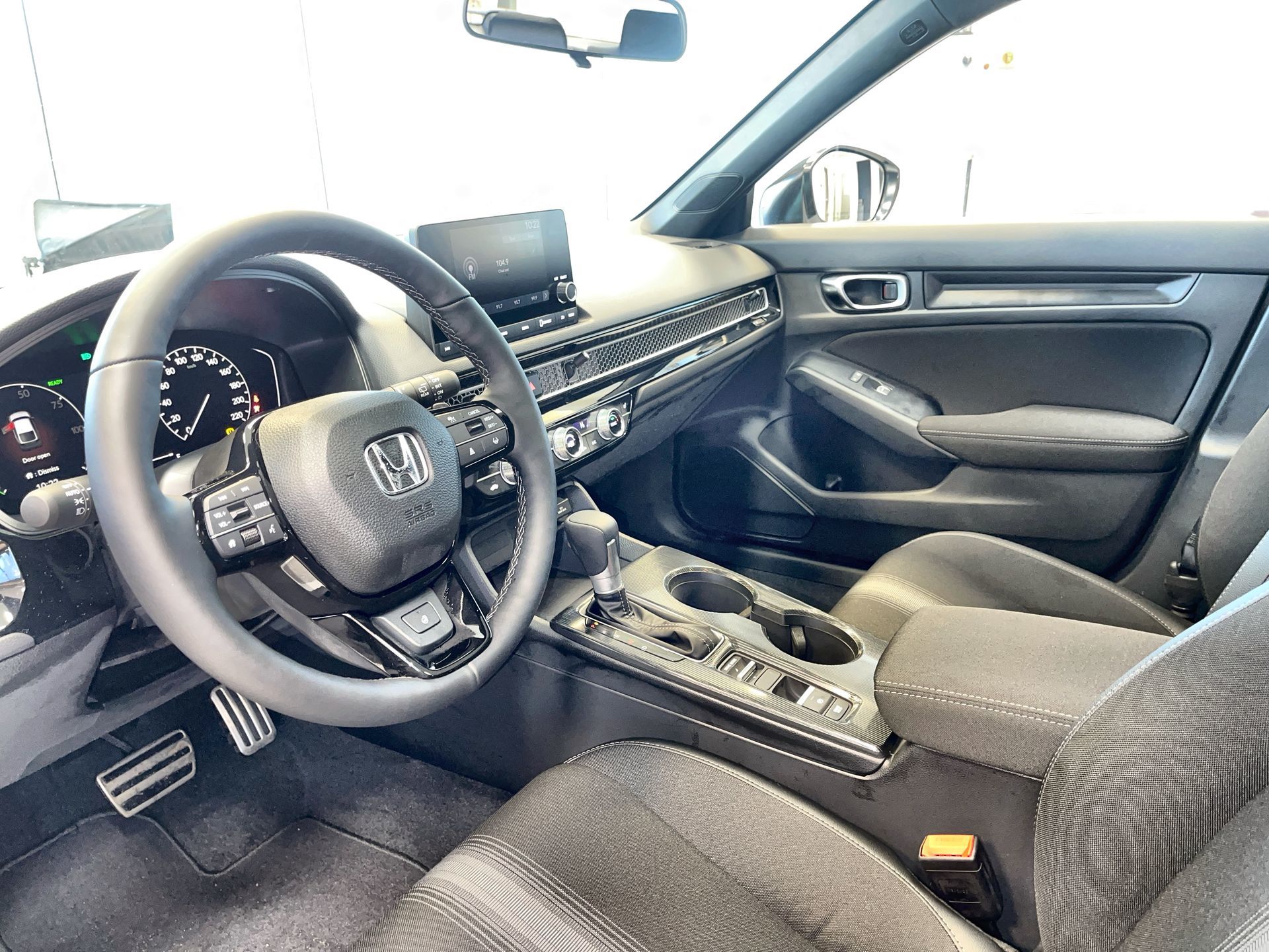 2025 Honda CIVIC HYBRID Hatchback in Regina, Saskatchewan