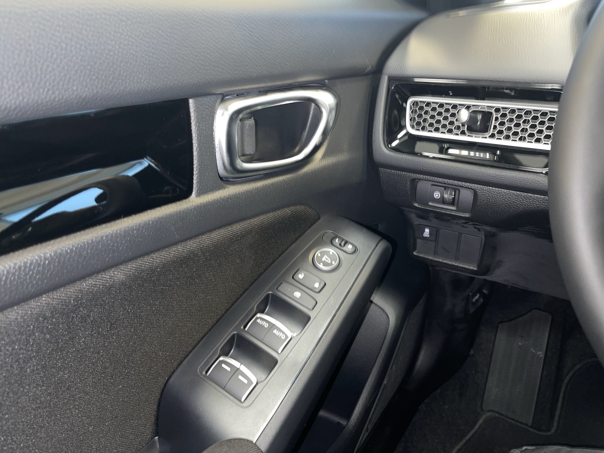 2025 Honda Civic Hybrid in Regina, Saskatchewan