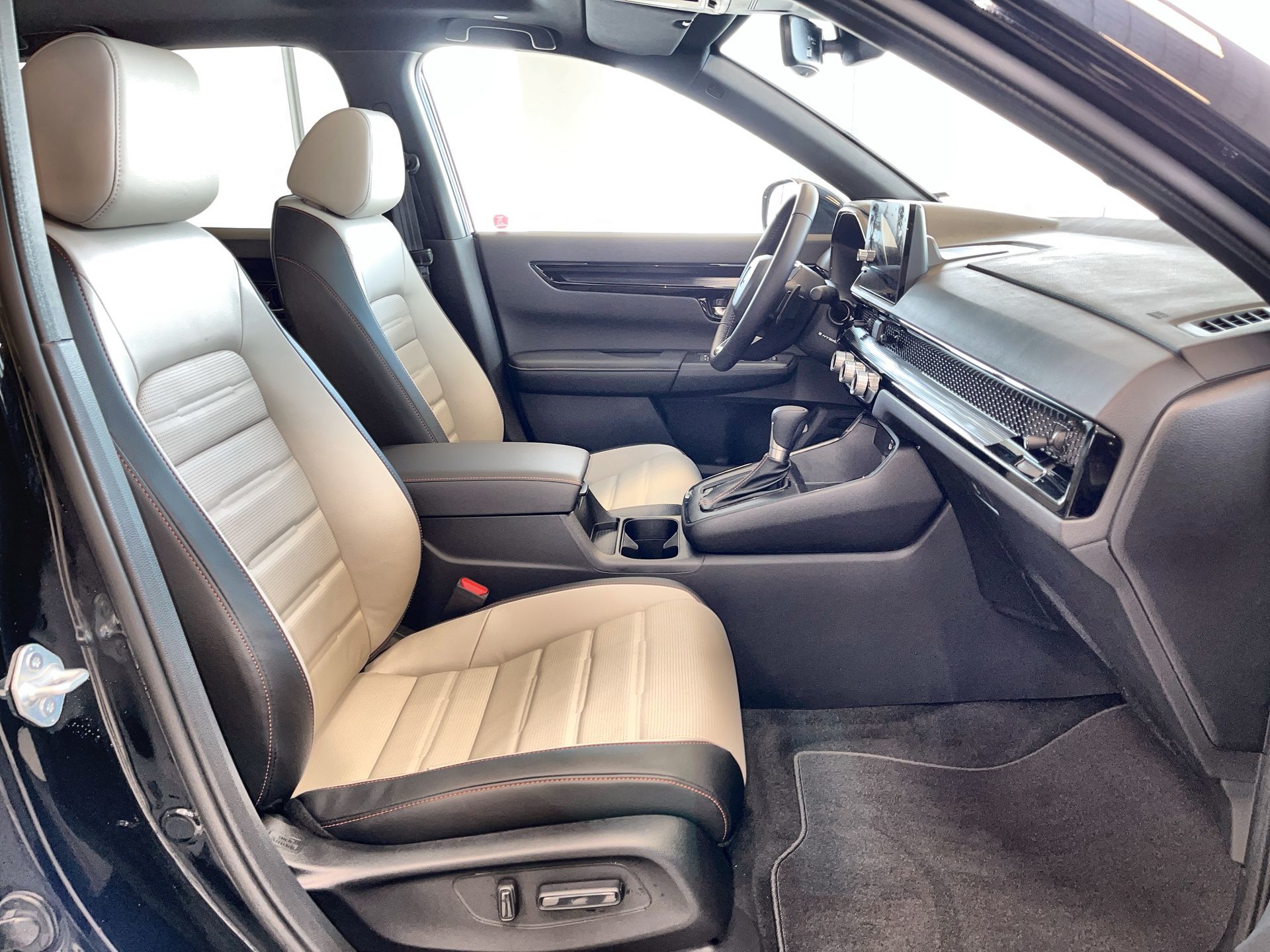 2025 Honda CR-V HYBRID in Regina, Saskatchewan