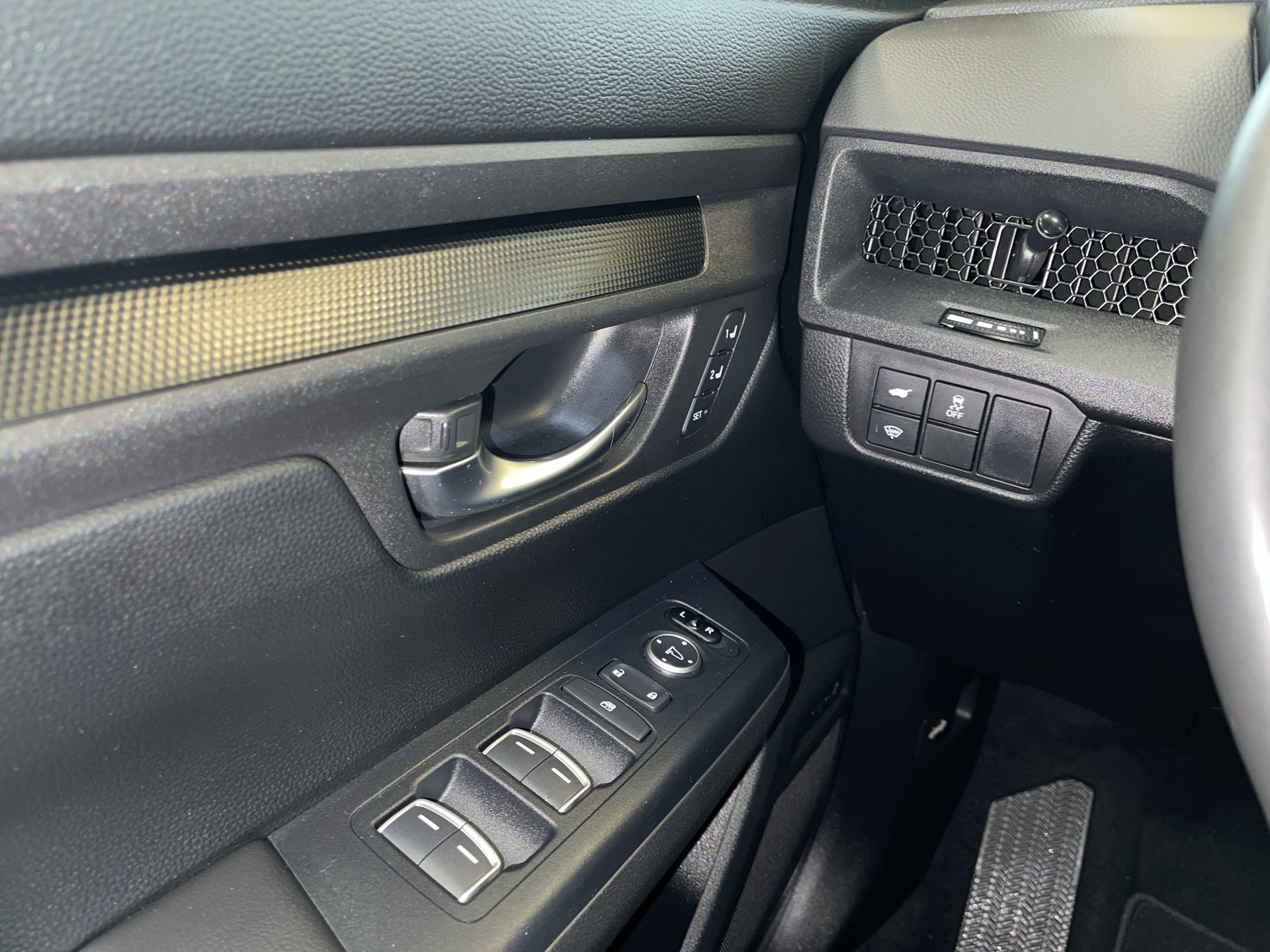 2025 Honda CR-V Hybrid