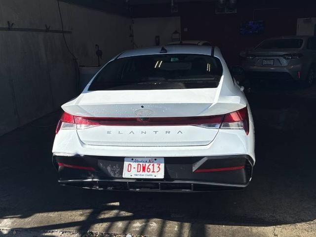 2025 Hyundai Elantra