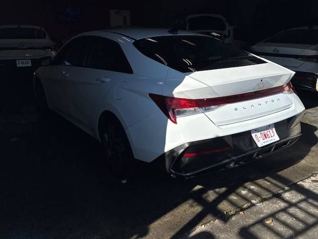 2025 Hyundai Elantra