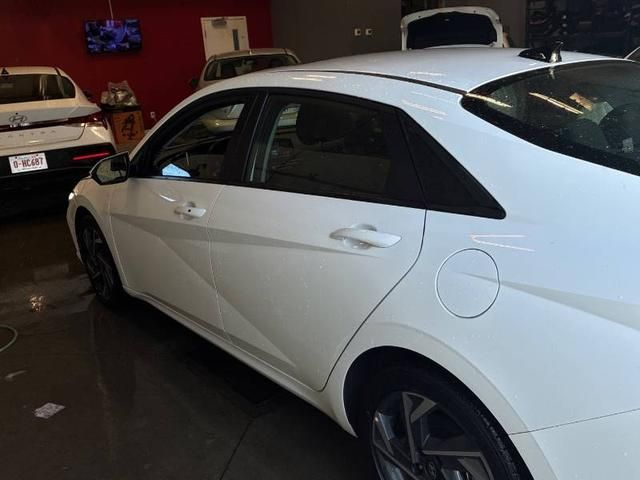 2025 Hyundai Elantra