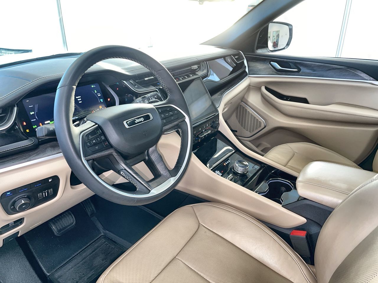 2022 Jeep Grand Cherokee