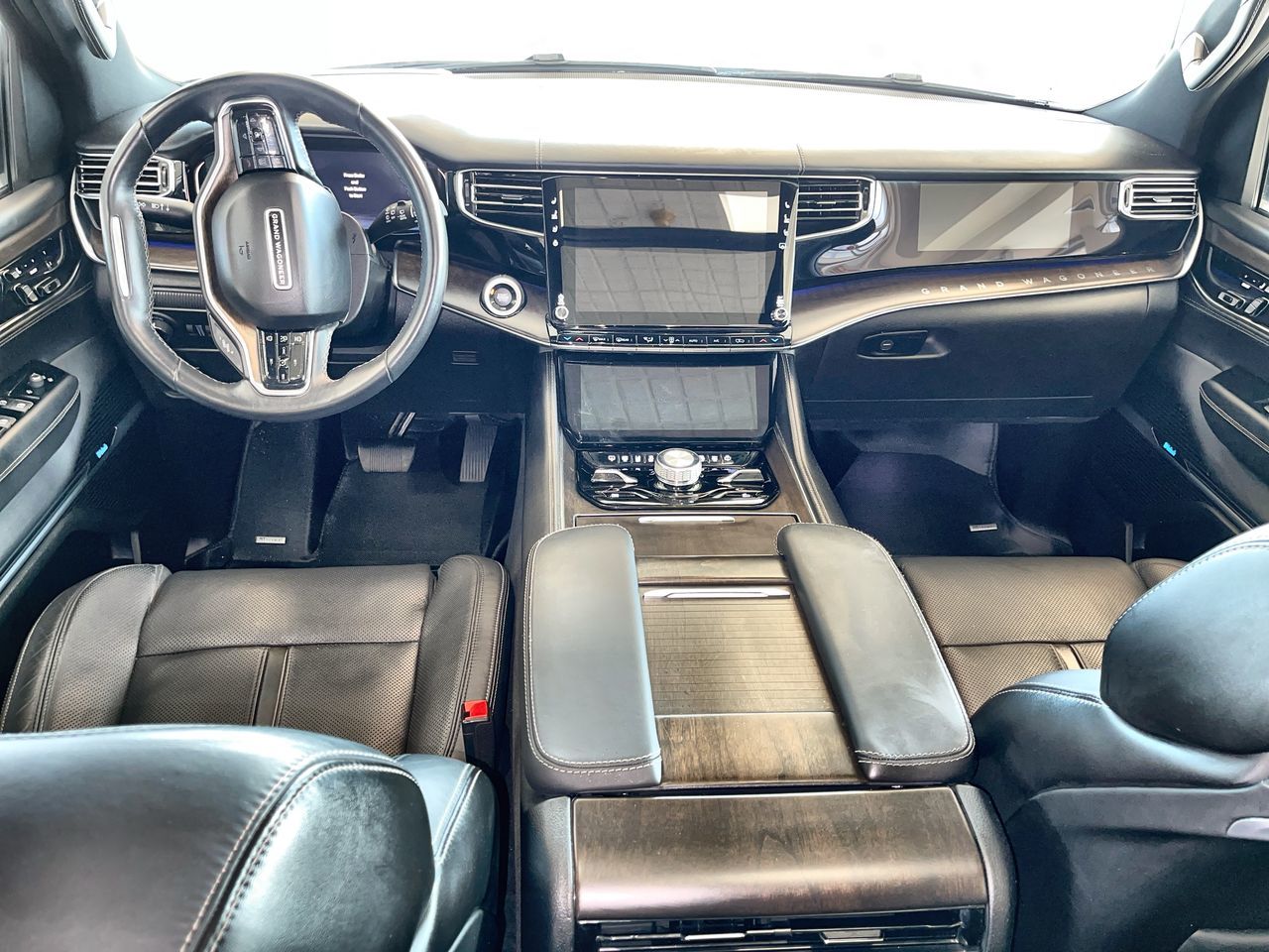 2022 Jeep Grand Wagoneer in Regina, Saskatchewan