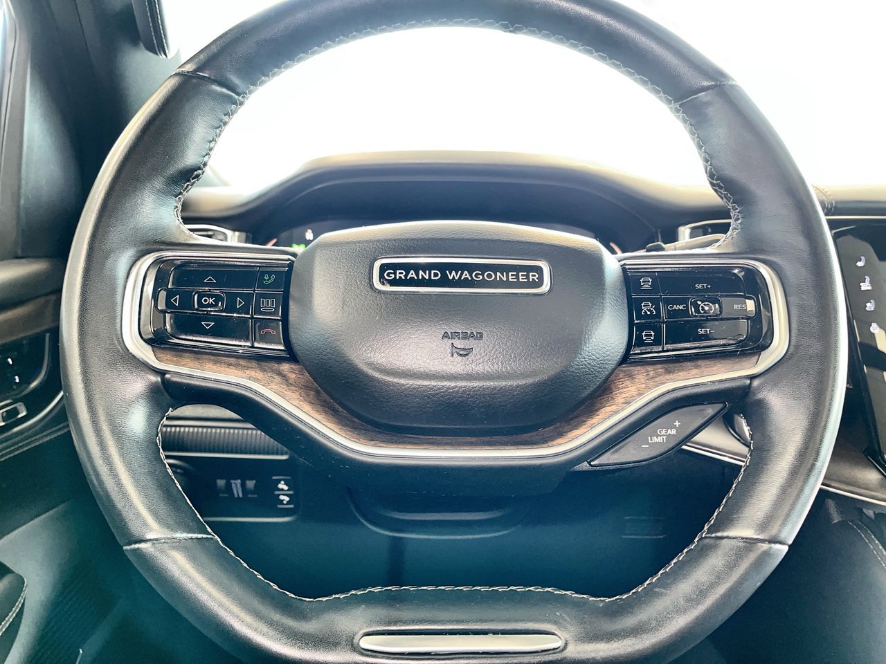 2022 Jeep Grand Wagoneer