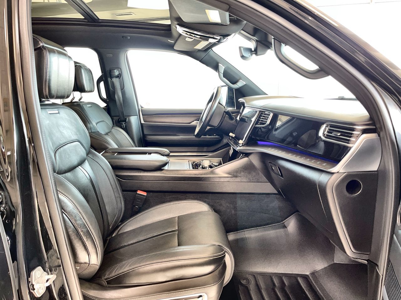 2022 Jeep Grand Wagoneer