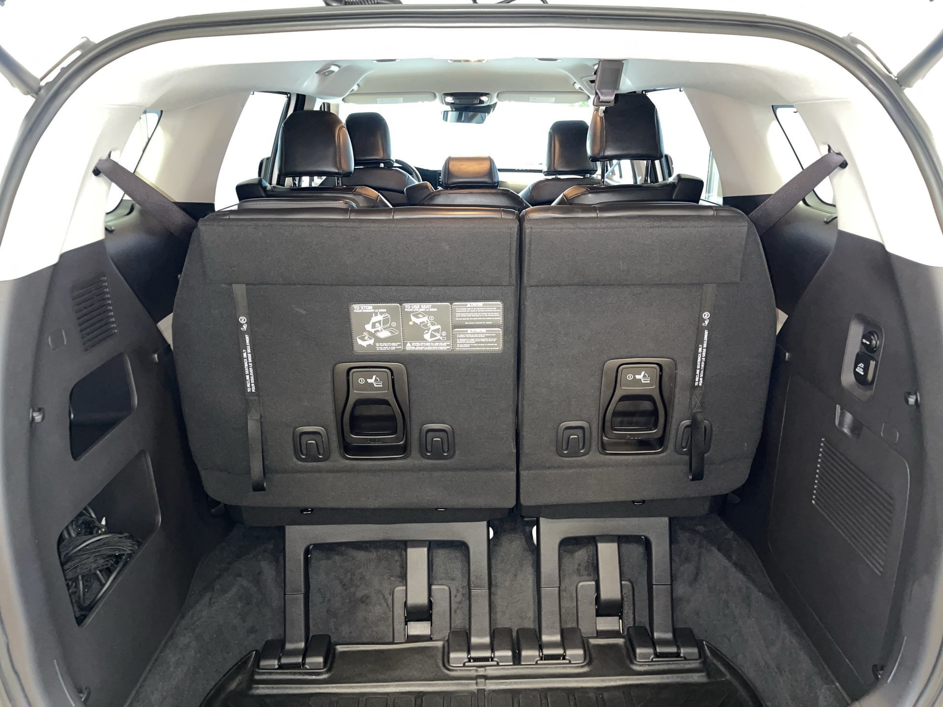 2023 Kia Carnival in Regina, Saskatchewan