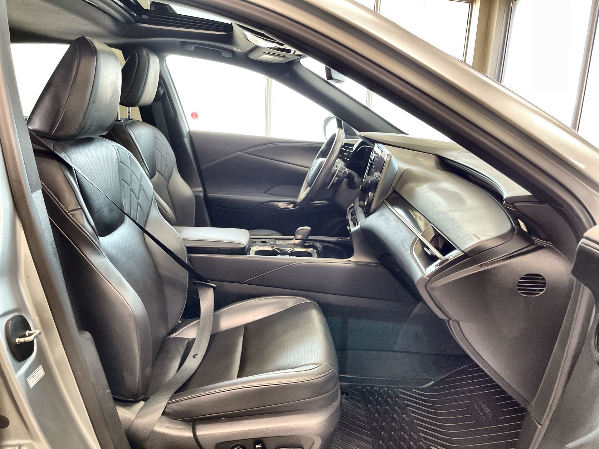 2024 Lexus RXh
